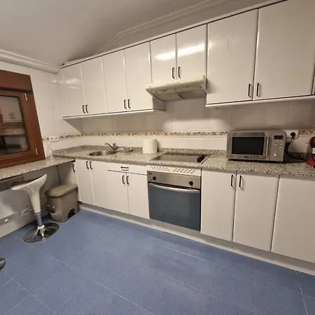 Apartamento En Cimadevilla Con Vistas