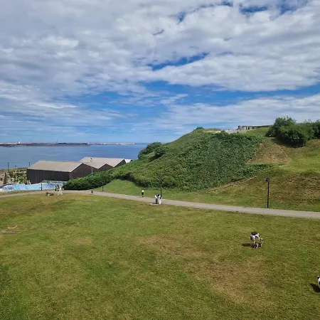 Apartamento En Cimadevilla Con Vistas Gijon